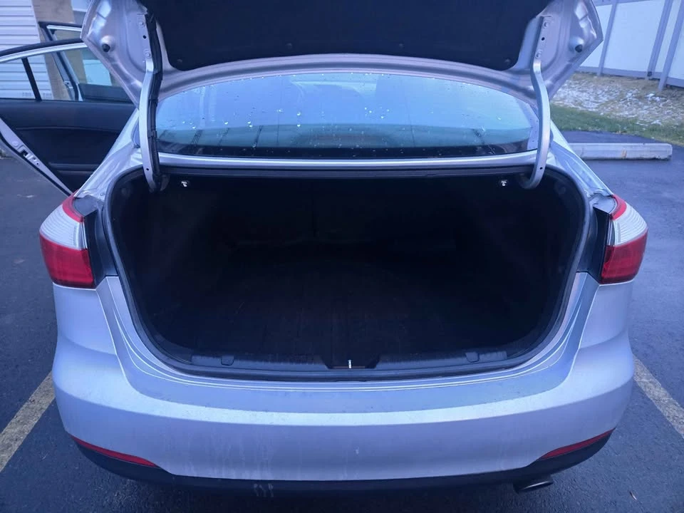 2015 Kia Forte - Image 9 of 18