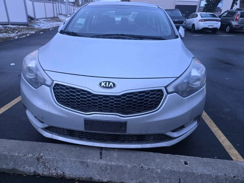2015 Kia Forte - Image 16 of 18