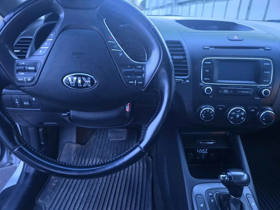 2015 Kia Forte - Image 17 of 18