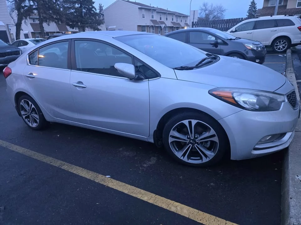 2015 Kia Forte - Image 6 of 18
