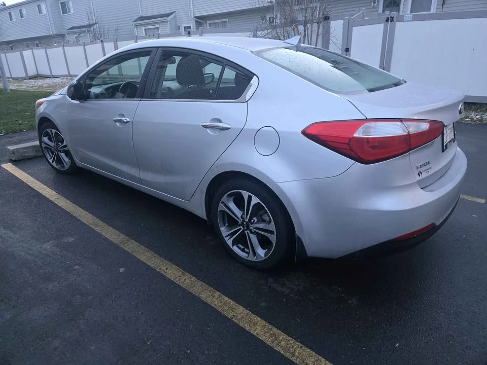 2015 Kia Forte - Image 5 of 18