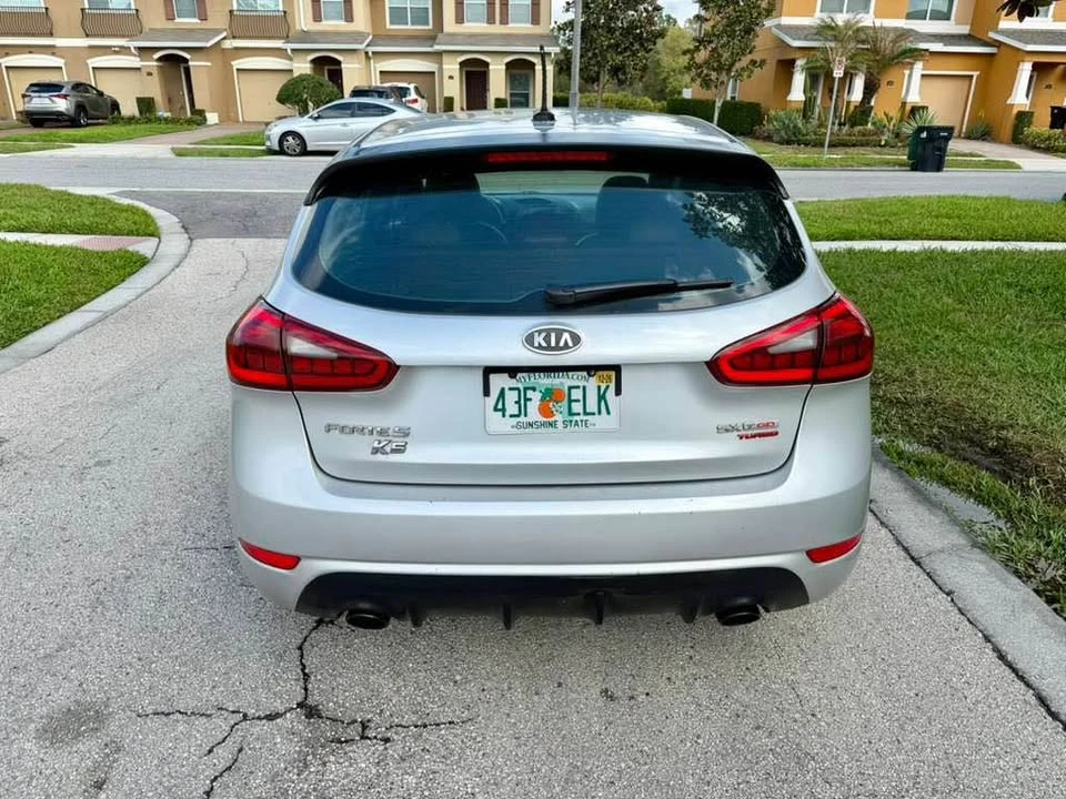 2015 Kia Forte - Image 10 of 14