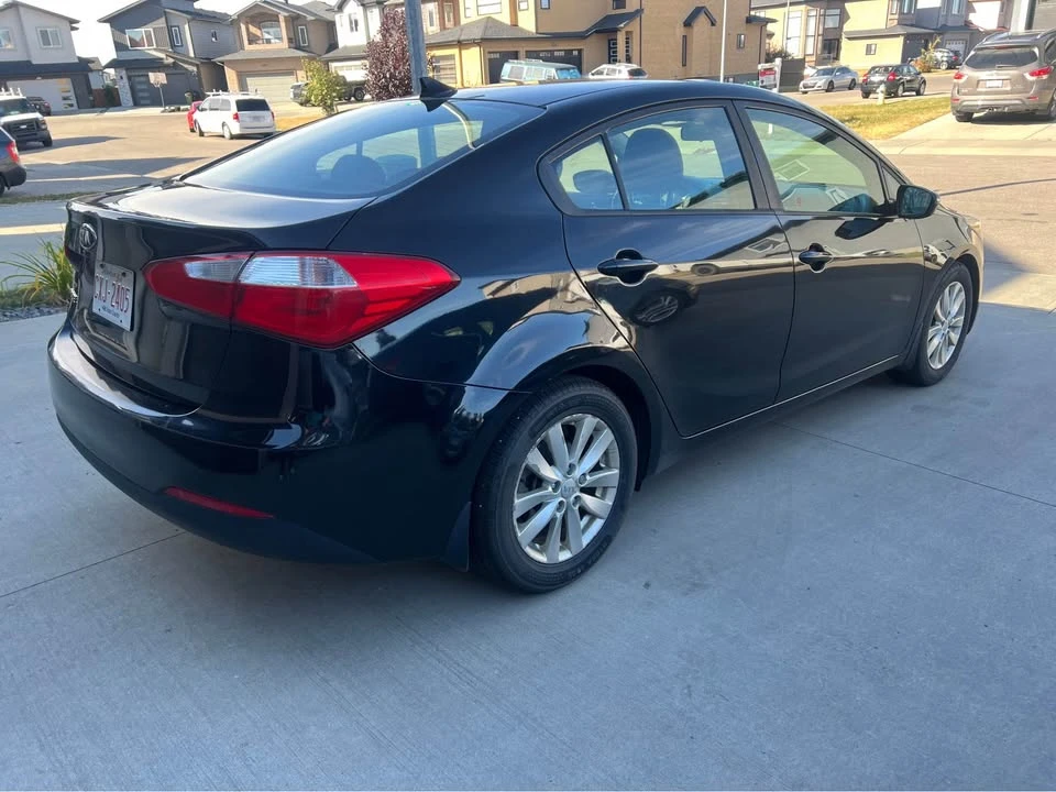 2015 Kia Forte - Image 5 of 15