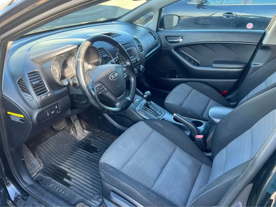 2015 Kia Forte - Image 9 of 15