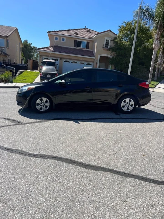 2015 Kia Forte - Image 6 of 10