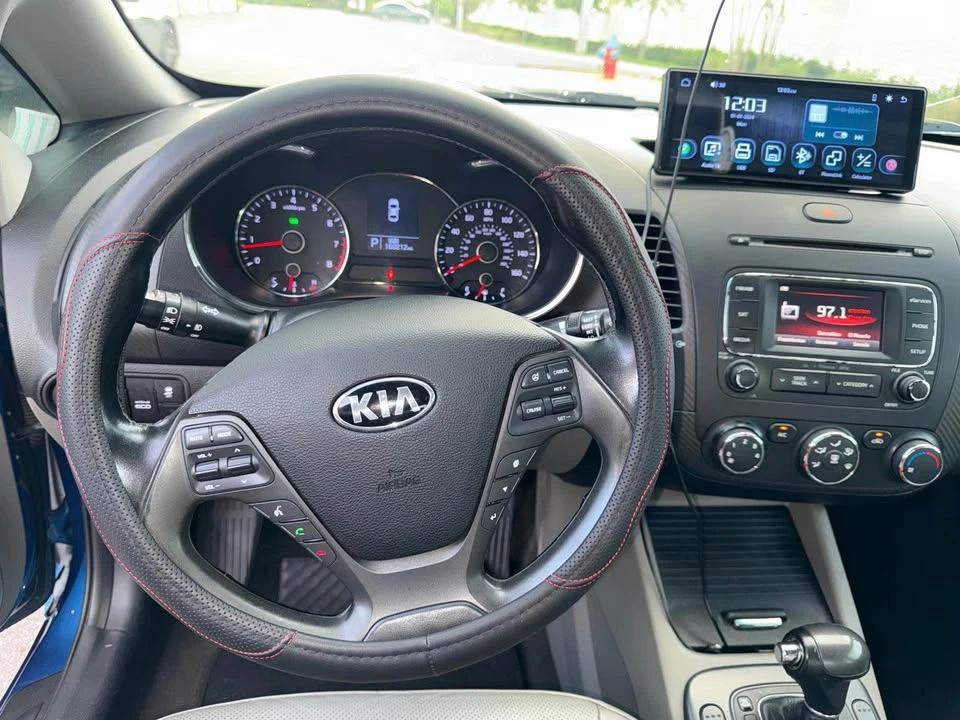 2015 Kia Forte - Image 5 of 7