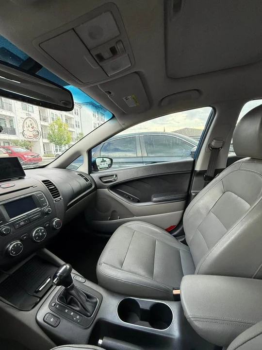 2015 Kia Forte - Image 6 of 7