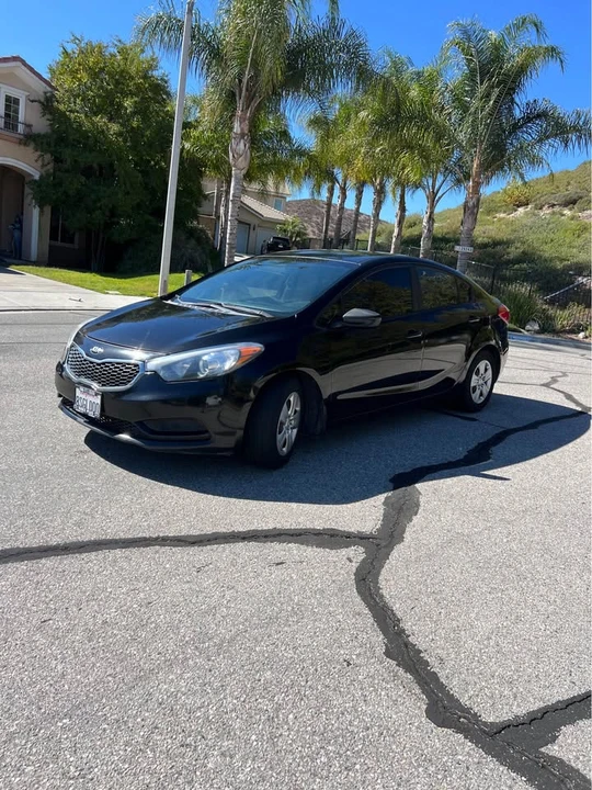 2015 Kia Forte - Image 8 of 10