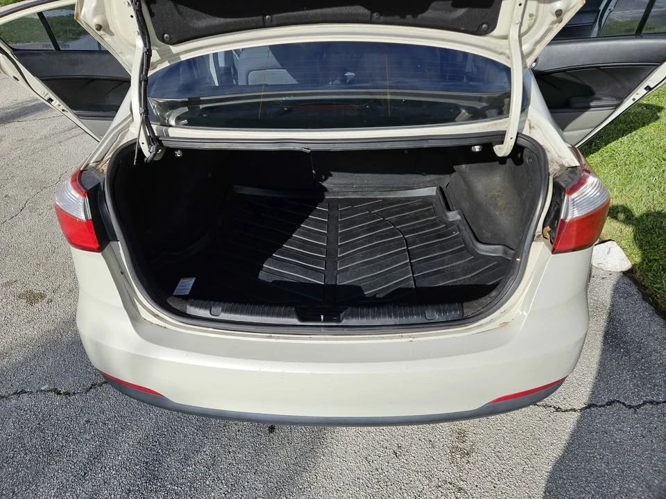 2015 Kia Forte - Image 11 of 12