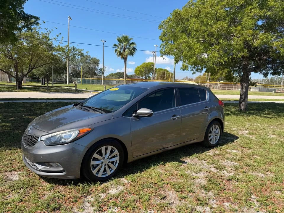 2015 Kia Forte - Image 6 of 11