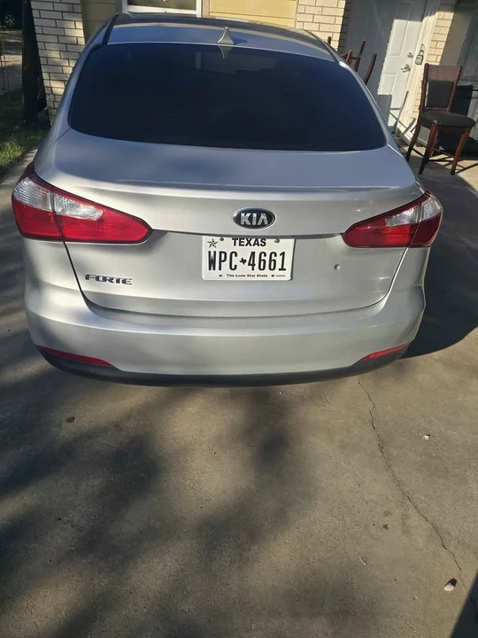 2015 Kia Forte - Image 5 of 7