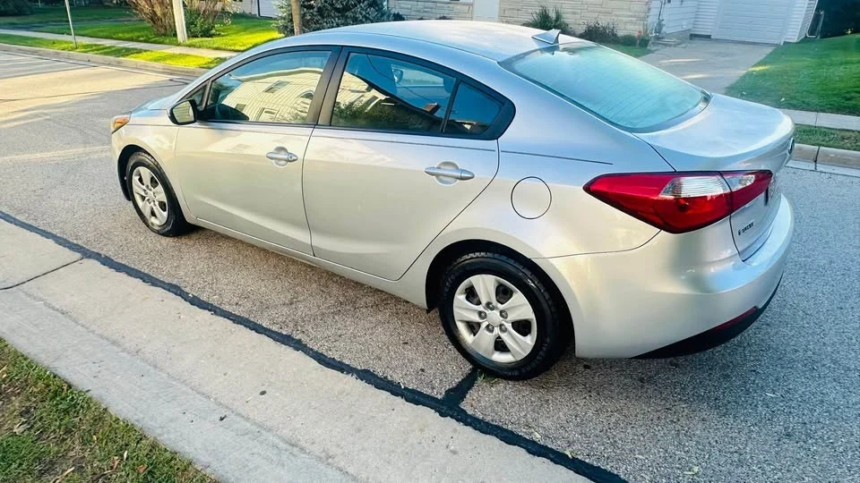 2015 Kia Forte - Image 3 of 9