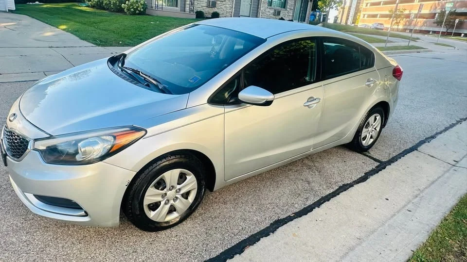 2015 Kia Forte - Image 2 of 9