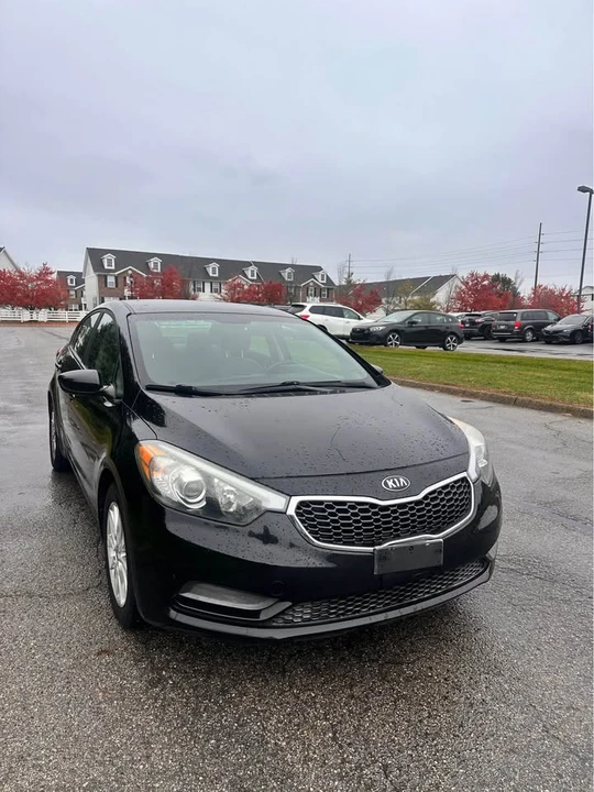 2015 Kia Forte - Image 2 of 13