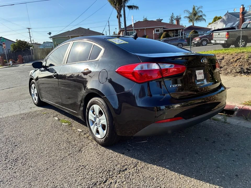 2015 Kia Forte - Image 2 of 7