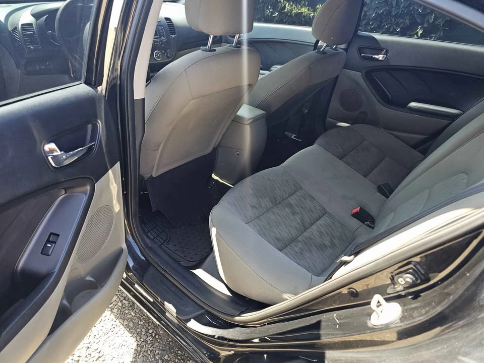 2015 Kia Forte - Image 12 of 19