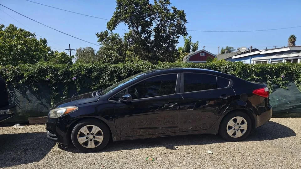 2015 Kia Forte - Image 10 of 19