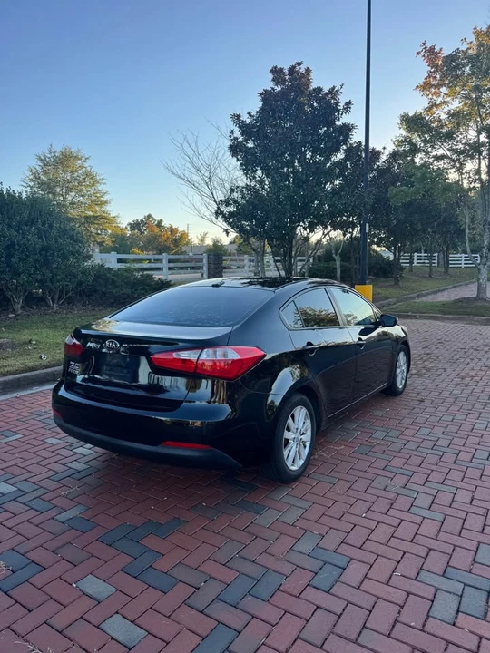 2015 Kia Forte - Image 3 of 11