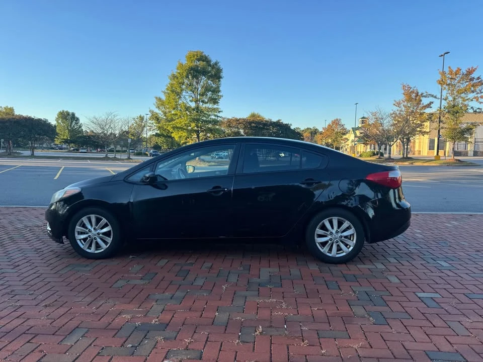 2015 Kia Forte - Image 6 of 11