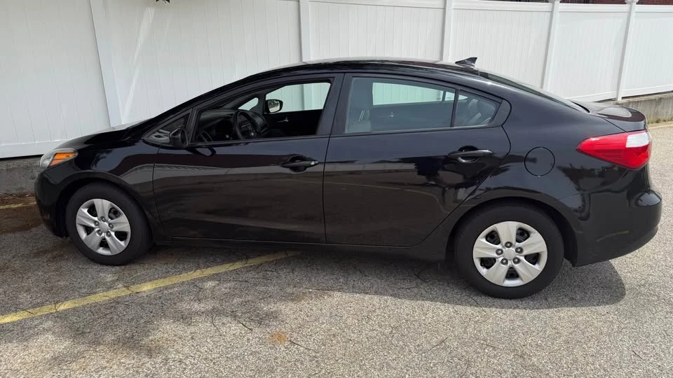 2015 Kia Forte - Image 10 of 11