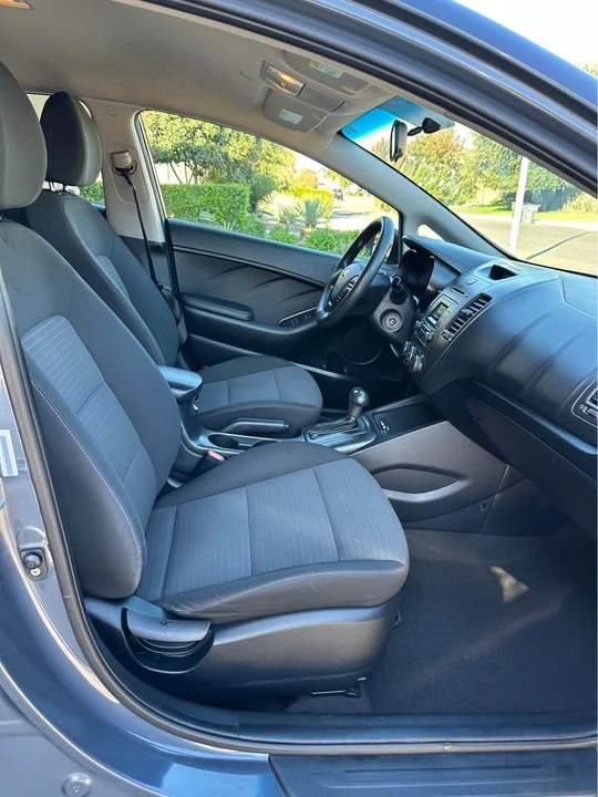 2015 Kia Forte - Image 12 of 19