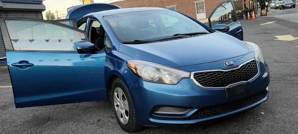 2015 Kia Forte - Image 2 of 9