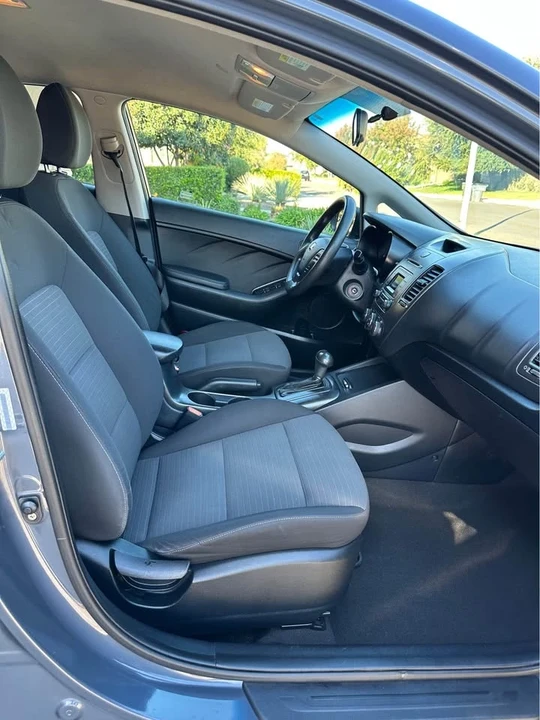 2015 Kia Forte - Image 10 of 20