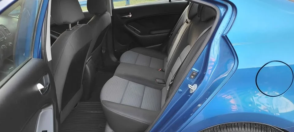 2015 Kia Forte - Image 5 of 9