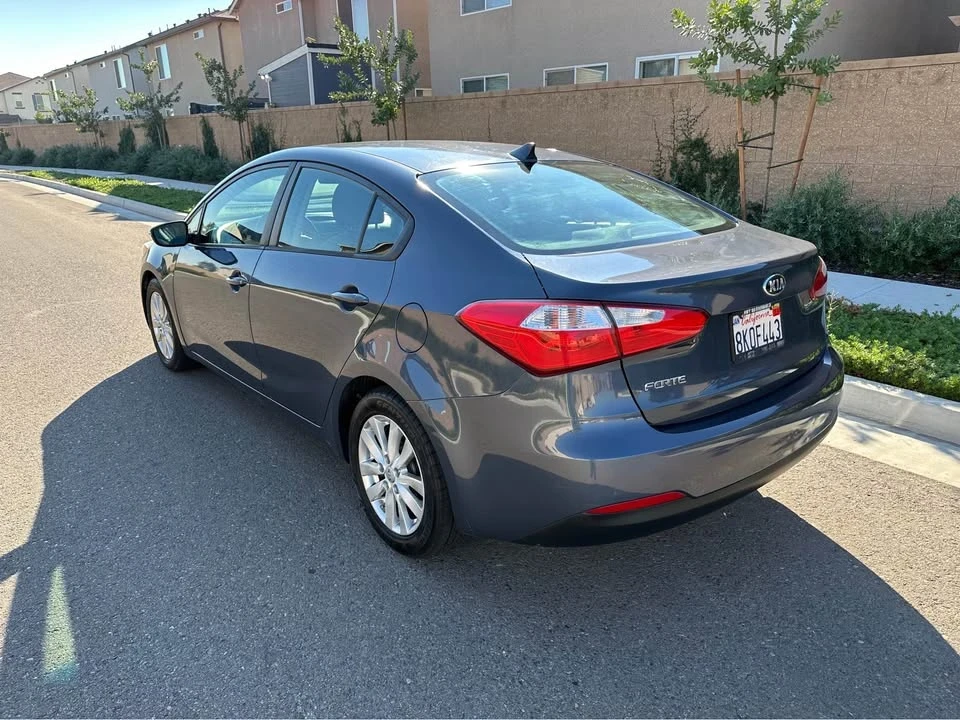 2015 Kia Forte - Image 3 of 20
