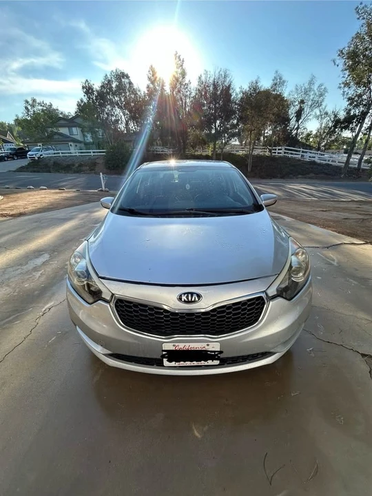 2015 Kia Forte - Image 2 of 5