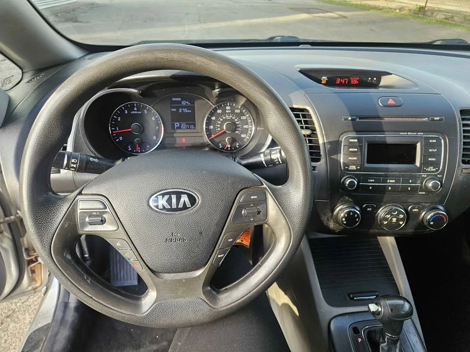 2015 Kia Forte - Image 7 of 9