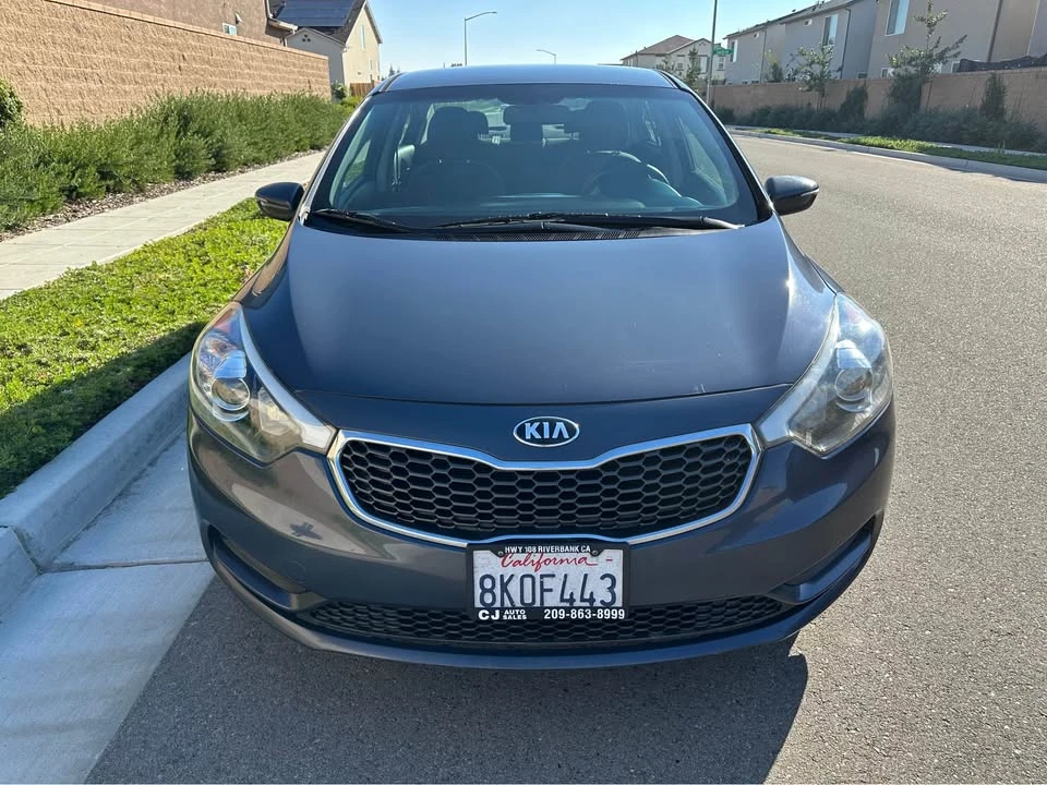 2015 Kia Forte - Image 2 of 20