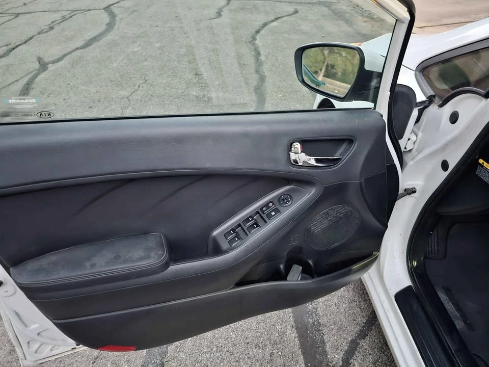 2015 Kia Forte - Image 8 of 8