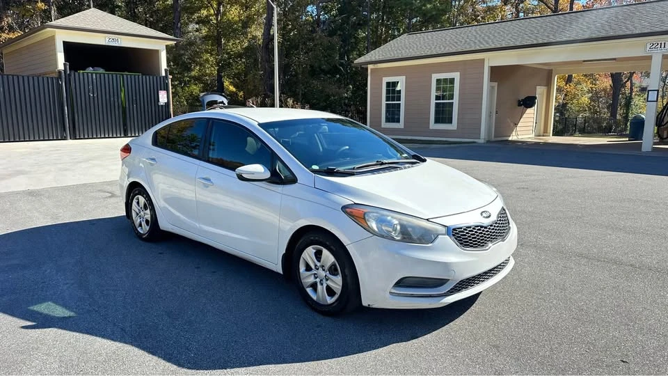 2015 Kia Forte - Image 2 of 6