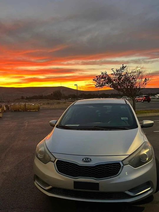 2015 Kia Forte - Image 3 of 5