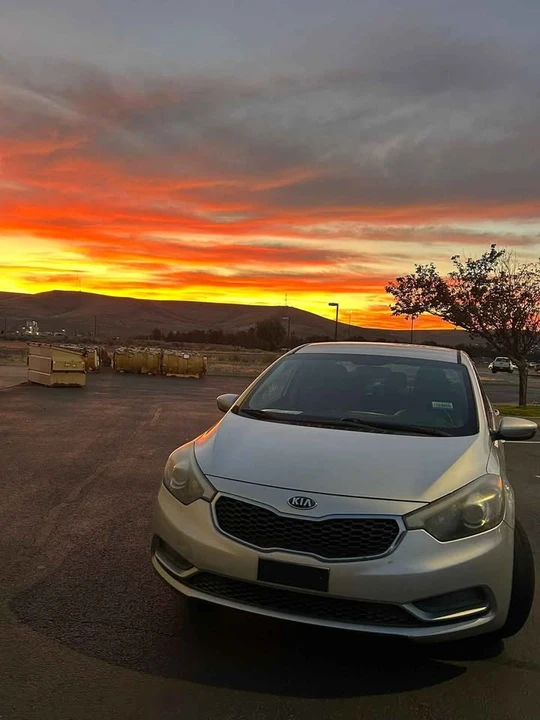 2015 Kia Forte - Image 2 of 5