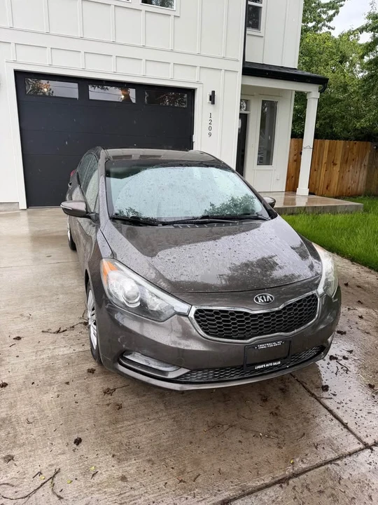 2015 Kia Forte - Image 7 of 10