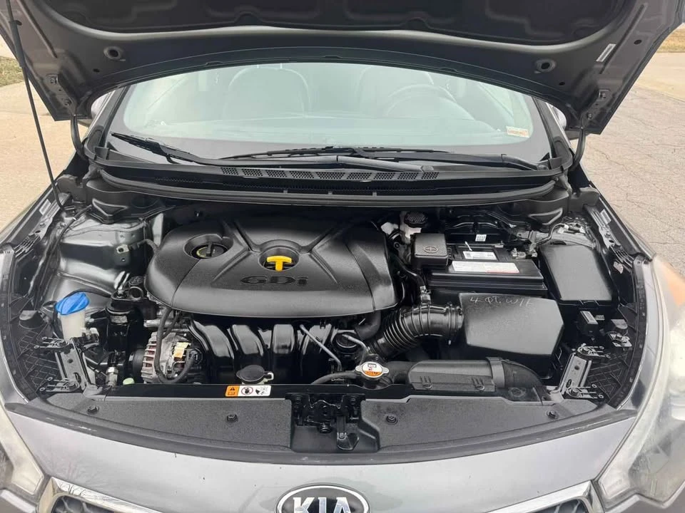 2015 Kia Forte - Image 2 of 8
