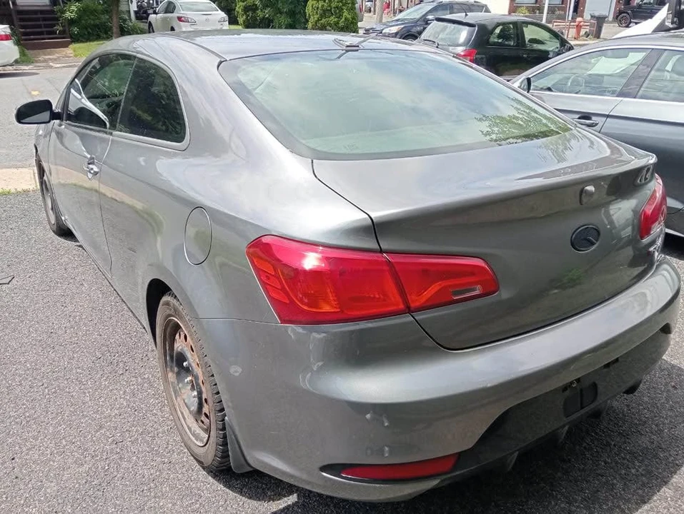 2015 Kia Forte - Image 5 of 11