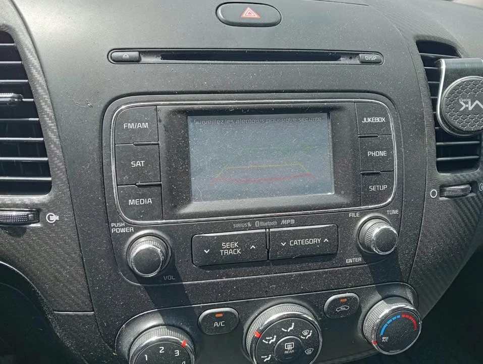 2015 Kia Forte - Image 10 of 11