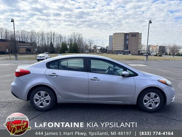 2015 Kia Forte - Image 6 of 14