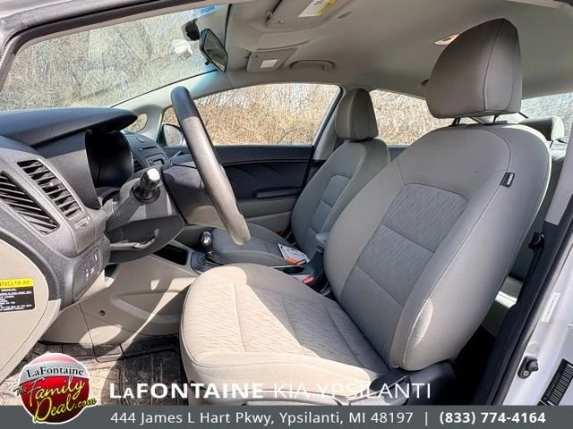 2015 Kia Forte - Image 9 of 14