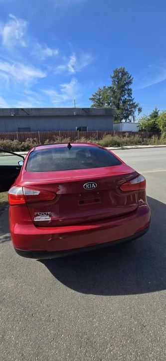 2015 Kia Forte - Image 5 of 9