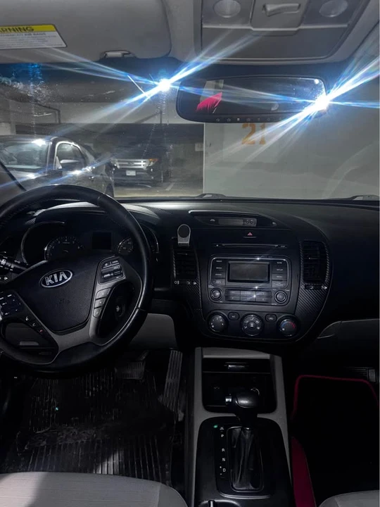 2015 Kia Forte - Image 2 of 10