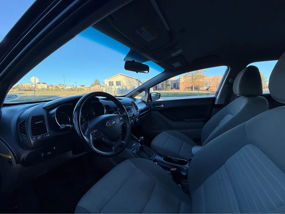 2015 Kia Forte - Image 10 of 12