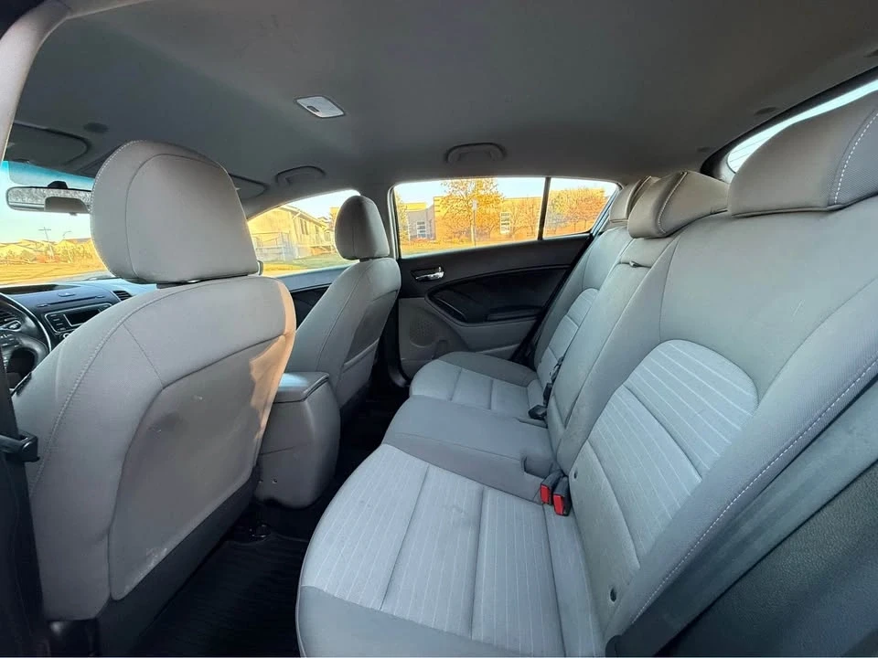 2015 Kia Forte - Image 11 of 12