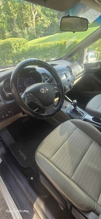 2015 Kia Forte - Image 17 of 20