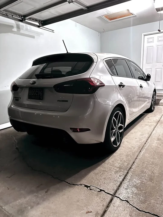 2015 Kia Forte - Image 13 of 14