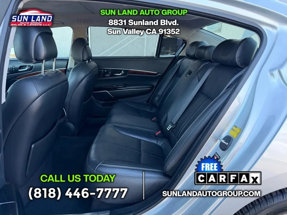 2015 Kia K900 - Image 13 of 18