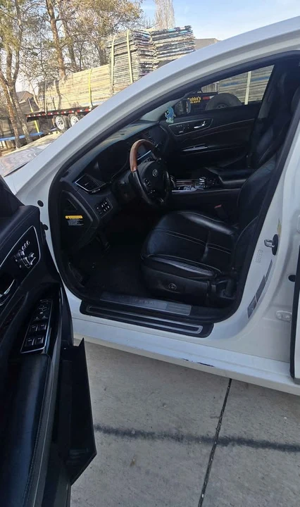 2015 Kia K900 - Image 11 of 13